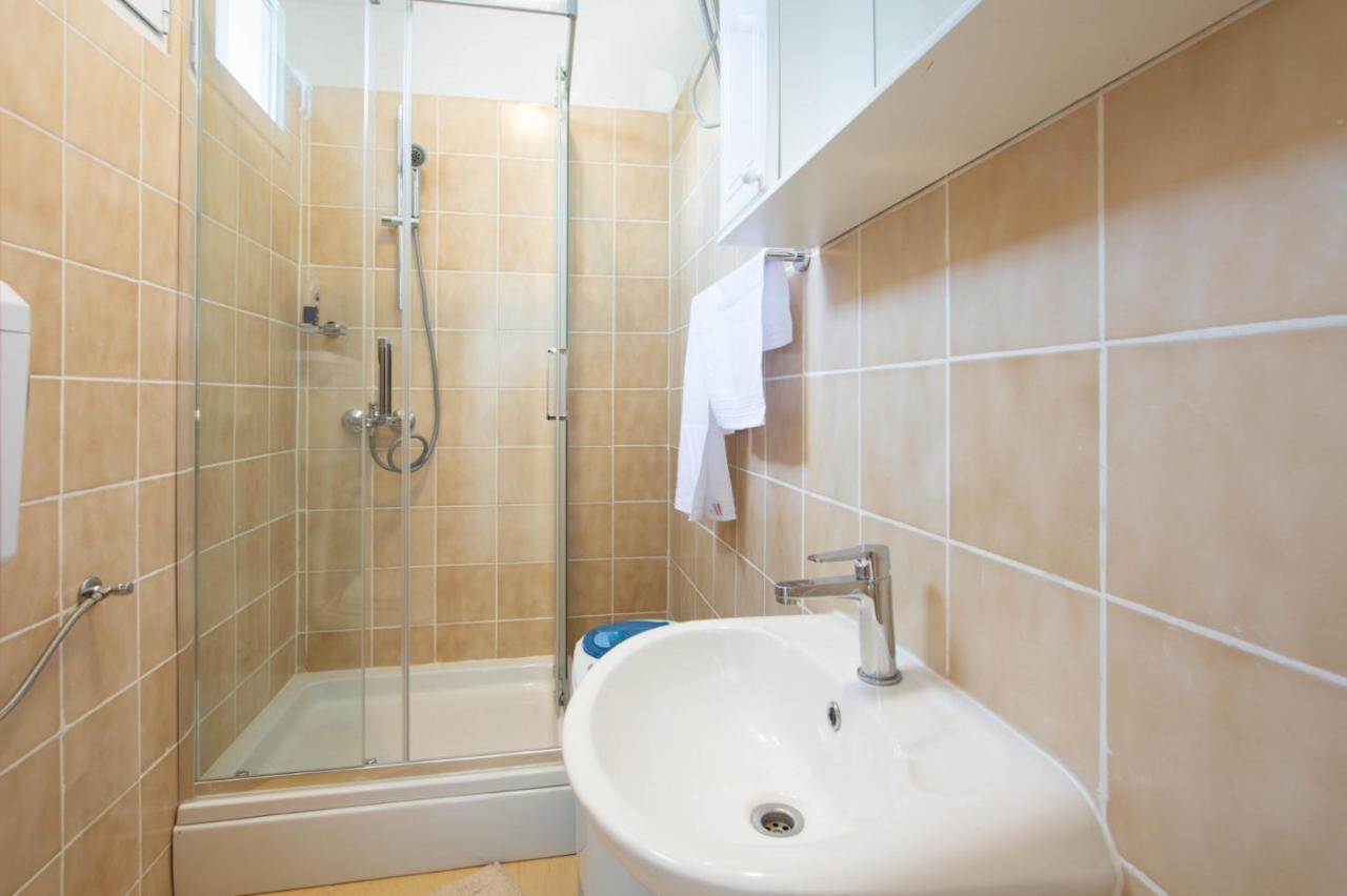 Holiday Home Drvenik مالي درفينيك المظهر الخارجي الصورة